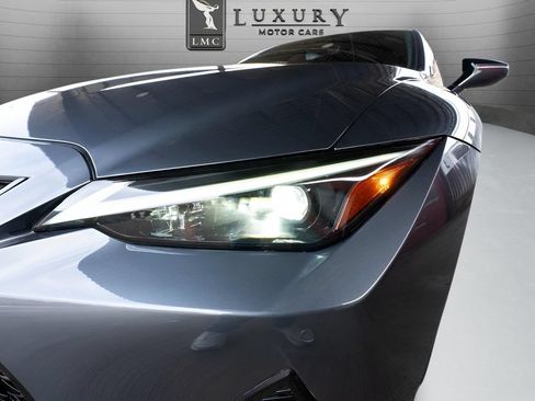 Used 2022 Lexus IS 350 F Sport RWD image 7