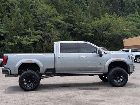 Used 2025 GMC Sierra 2500 Denali w/ Denali Reserve Package AWD/4WD image 10