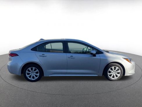 Used 2025 Toyota Corolla LE image 16