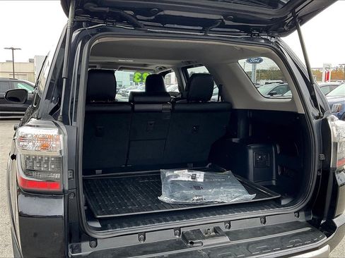 Used 2023 Toyota 4Runner TRD Off-Road Premium image 35