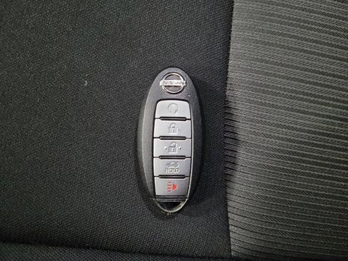 Used 2021 Nissan Sentra SV FWD image 32
