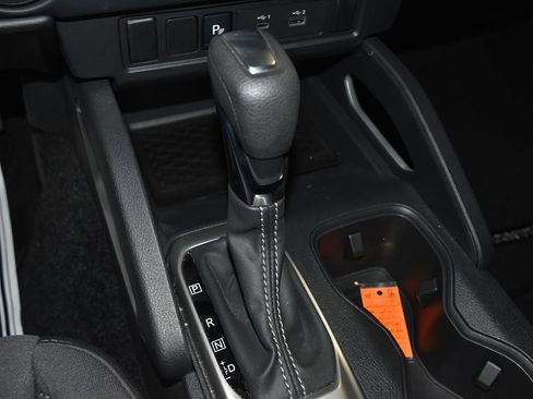 Certified 2024 Nissan Frontier SV w/ Technology Package image 15