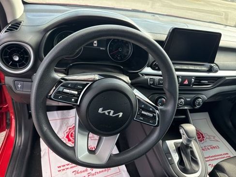 Used 2024 Kia Forte LXS image 12