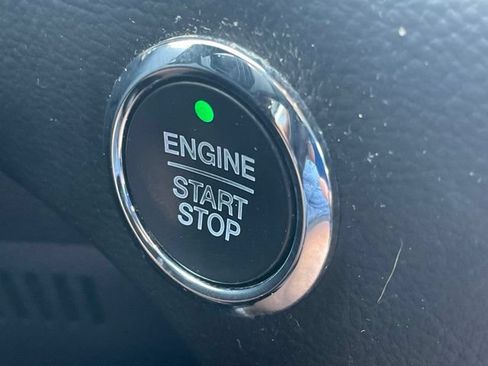 Used 2019 Ford Edge SEL w/ Equipment Group 201A AWD/4WD image 32