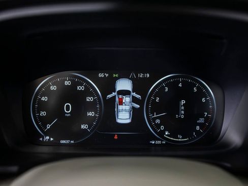 Used 2018 Volvo S90 T5 Momentum w/ Convenience Package image 24