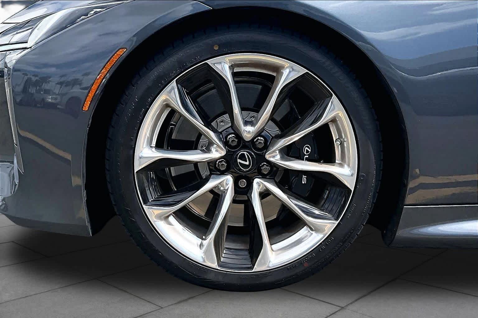 Used 2023 Lexus LC 500 Coupe w/ Touring Package RWD image 11