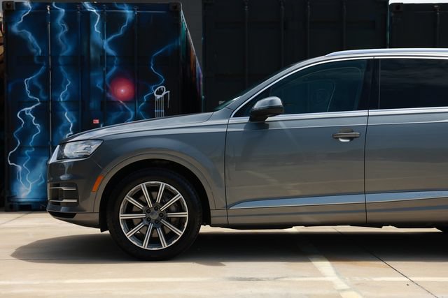 Used 2018 Audi Q7 3.0T Prestige w/ Prestige Package AWD/4WD image 30