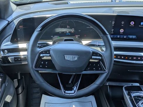 Used 2024 Cadillac Lyriq Luxury RWD image 15