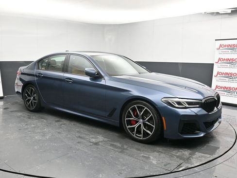 Used 2023 BMW M550i xDrive M550i xDrive w/ Executive Package image 2
