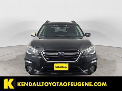 Used 2018 Subaru Outback 2.5i Premium AWD/4WD image 2