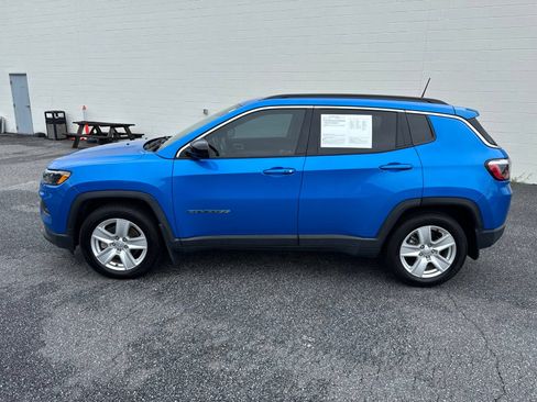 Used 2022 Jeep Compass Latitude FWD image 4