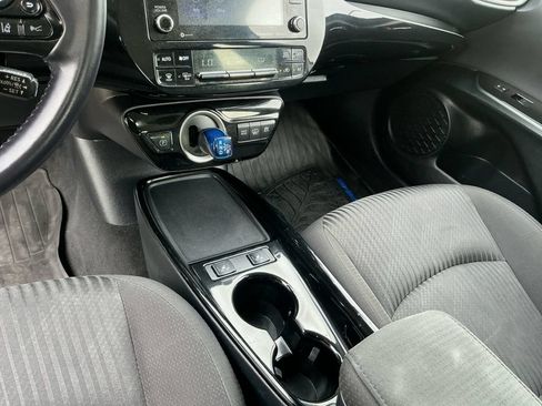 Used 2020 Toyota Prius Prime LE FWD image 12