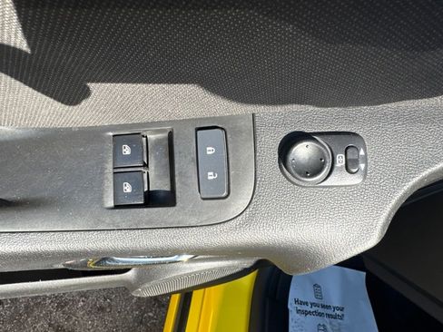 Used 2015 Chevrolet Camaro LT RWD image 14