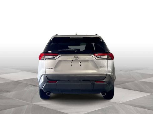 Used 2022 Toyota RAV4 XLE w/ Convenience Package image 7
