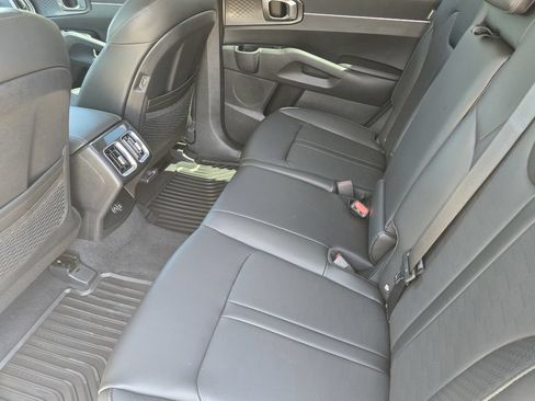 New 2026 Kia Sorento S w/ S Panoramic Sunroof Package FWD image 22