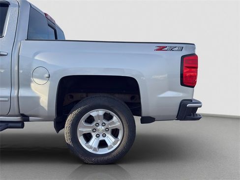Used 2018 Chevrolet Silverado 1500 LT w/ All Star Edition image 21