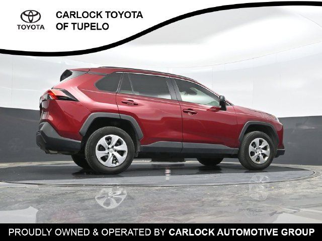 Used 2019 Toyota RAV4 LE FWD image 35