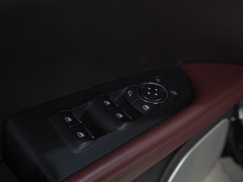 Used 2019 Lincoln Nautilus Black Label image 22