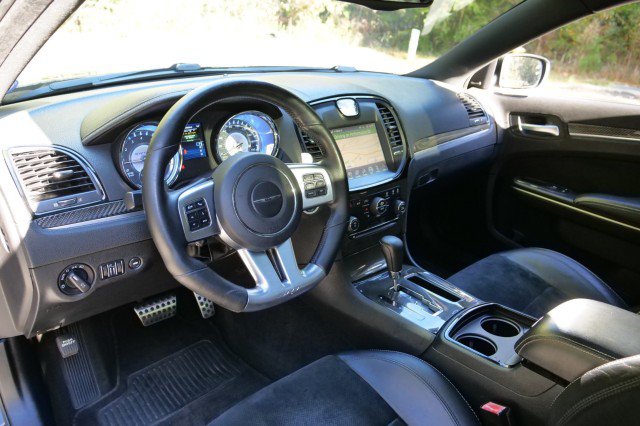 Used 2012 Chrysler 300 SRT8 w/ 19-Premium Speaker Group RWD image 2