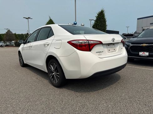 Used 2016 Toyota Corolla LE Premium FWD image 3