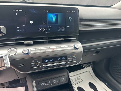 Used 2024 Hyundai Kona SEL w/ Convenience Package FWD image 23