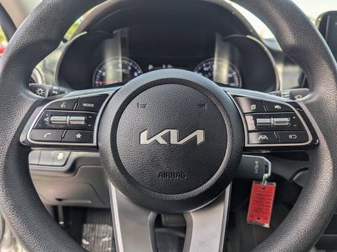 Used 2024 Kia Forte LXS image 18