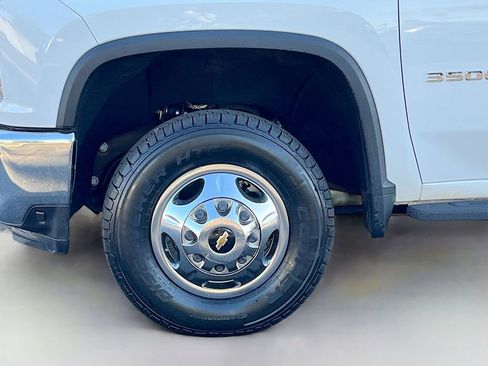 Used 2023 Chevrolet Silverado 3500 LTZ w/ LTZ Convenience Package image 30