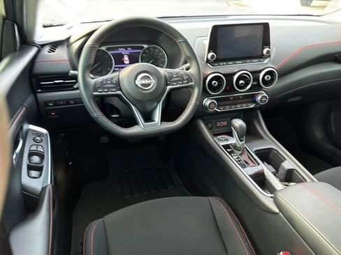 Used 2024 Nissan Sentra SR FWD image 18