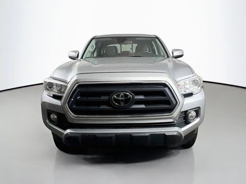Used 2023 Toyota Tacoma SR5 RWD image 2