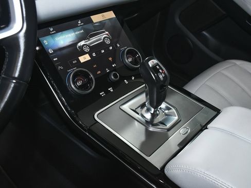 Used 2022 Land Rover Range Rover Evoque SE image 42