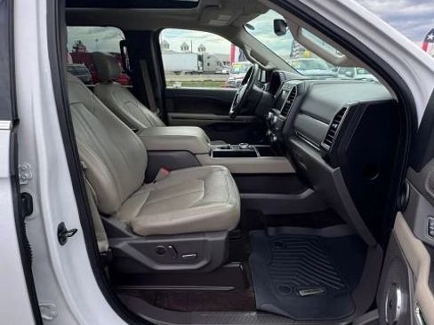 Used 2018 Ford Expedition Limited RWD image 17