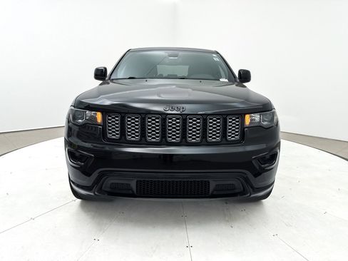 Used 2018 Jeep Grand Cherokee Altitude image 14