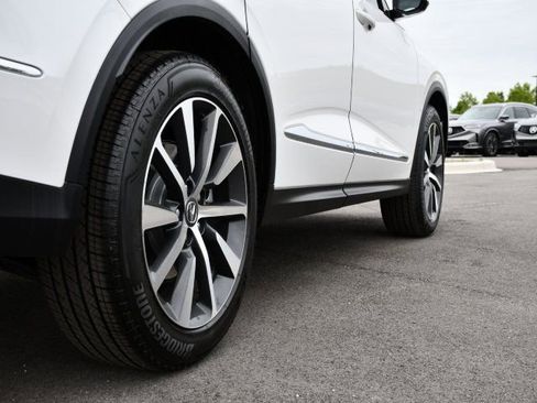 Certified 2026 Acura MDX FWD w/ Technology Package image 9