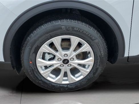 New 2026 Ford Escape Active image 9