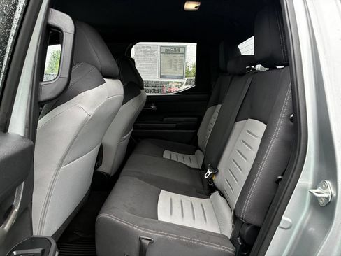 Used 2024 Toyota Tacoma TRD Off-Road AWD/4WD image 17