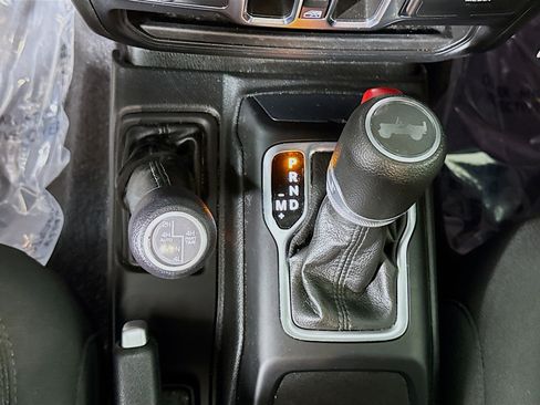 Used 2023 Jeep Wrangler Unlimited w/ Cold Weather Group image 20