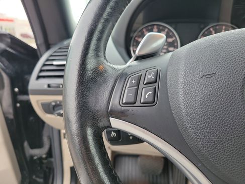 Used 2009 BMW 128i Convertible image 17