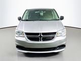 Used 2017 Dodge Grand Caravan SE w/ UConnect Hands-Free Group image 2