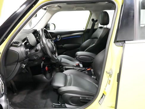 Used 2023 MINI Cooper S FWD image 2