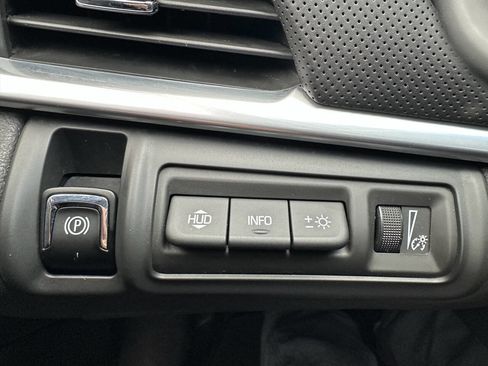 Used 2018 Cadillac XTS Vsport Platinum image 28