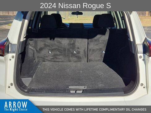 Used 2024 Nissan Rogue S image 18