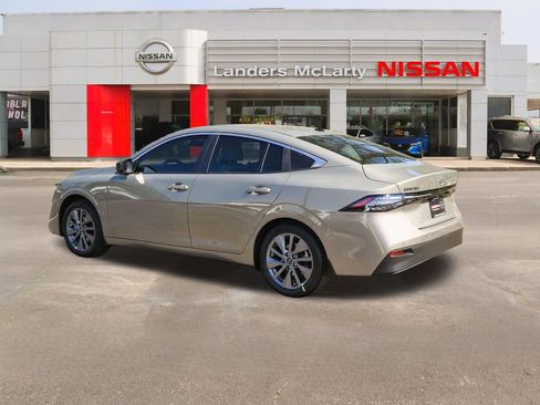New 2026 Nissan Sentra SL w/ Floor Mat Package FWD image 5