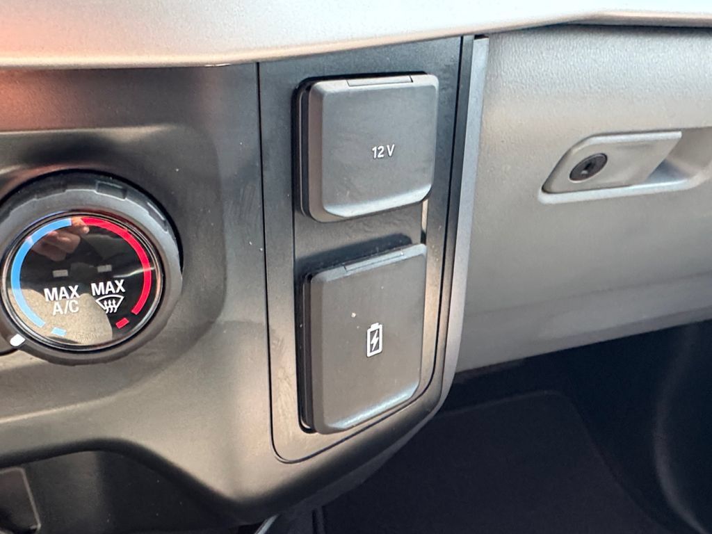 Used 2023 Ford F150 XLT AWD/4WD image 28