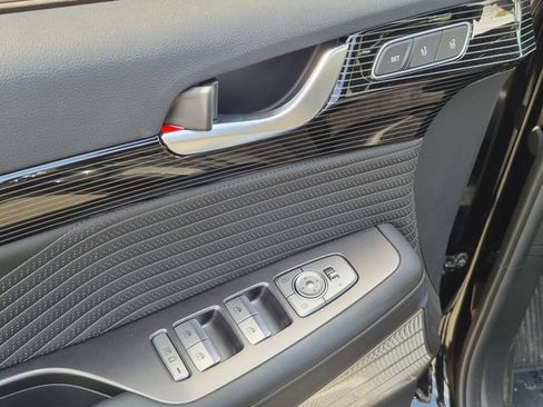 Used 2025 Hyundai Palisade Calligraphy AWD/4WD image 9