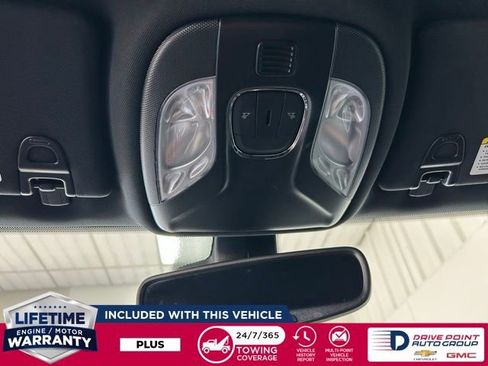 Used 2025 Jeep Compass Trailhawk image 23