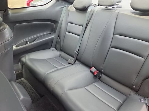 Used 2016 Honda Accord Touring image 12