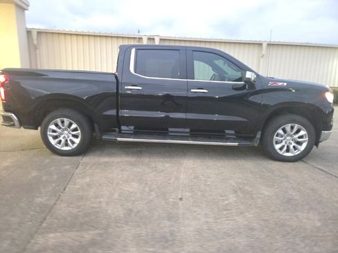 Used 2023 Chevrolet Silverado 1500 LTZ w/ LTZ Convenience Package II image 9