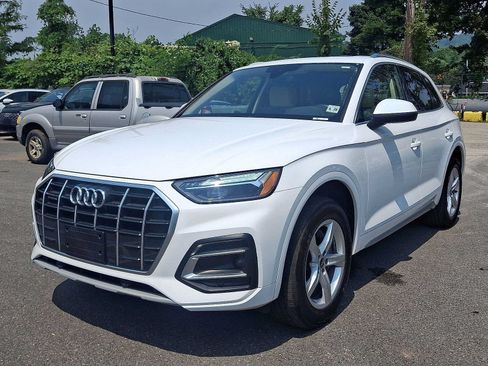 Used 2023 Audi Q5 2.0T Premium w/ Convenience Package AWD/4WD image 1
