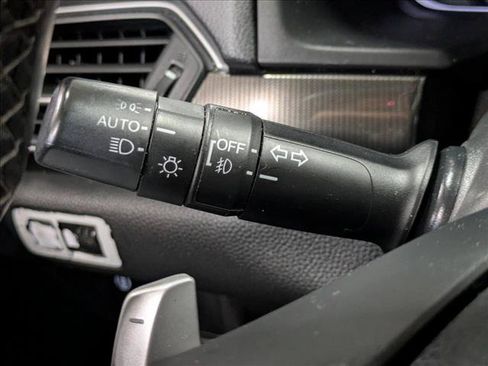 Used 2018 Honda Accord Sport image 5