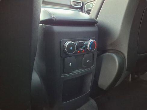 Used 2020 Ford Explorer XLT w/ Equipment Group 202A image 25